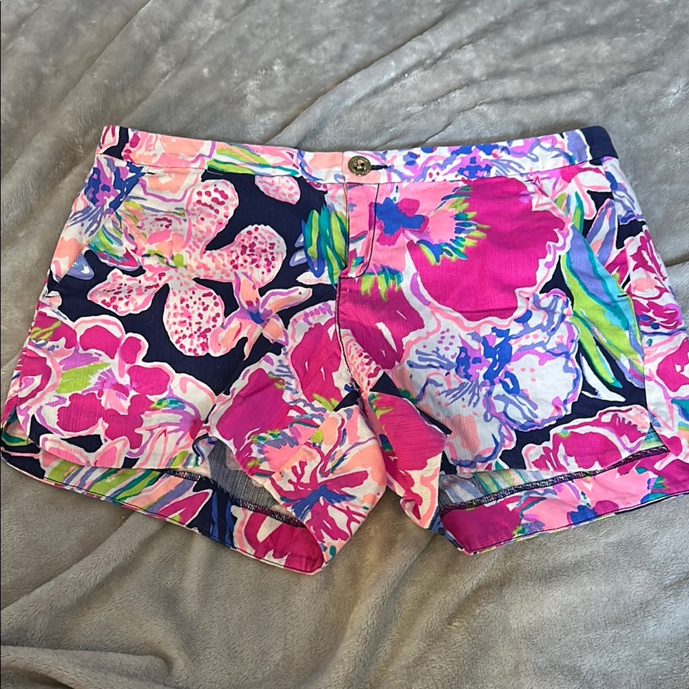 Lilly Pulitzer adie shorts in tipping point